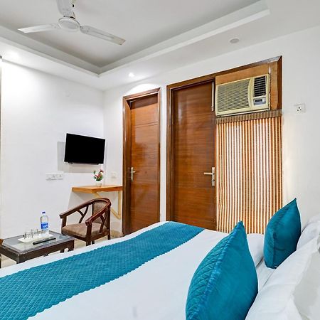 Hotel Aron By The Premium Villa 뉴델리 외부 사진