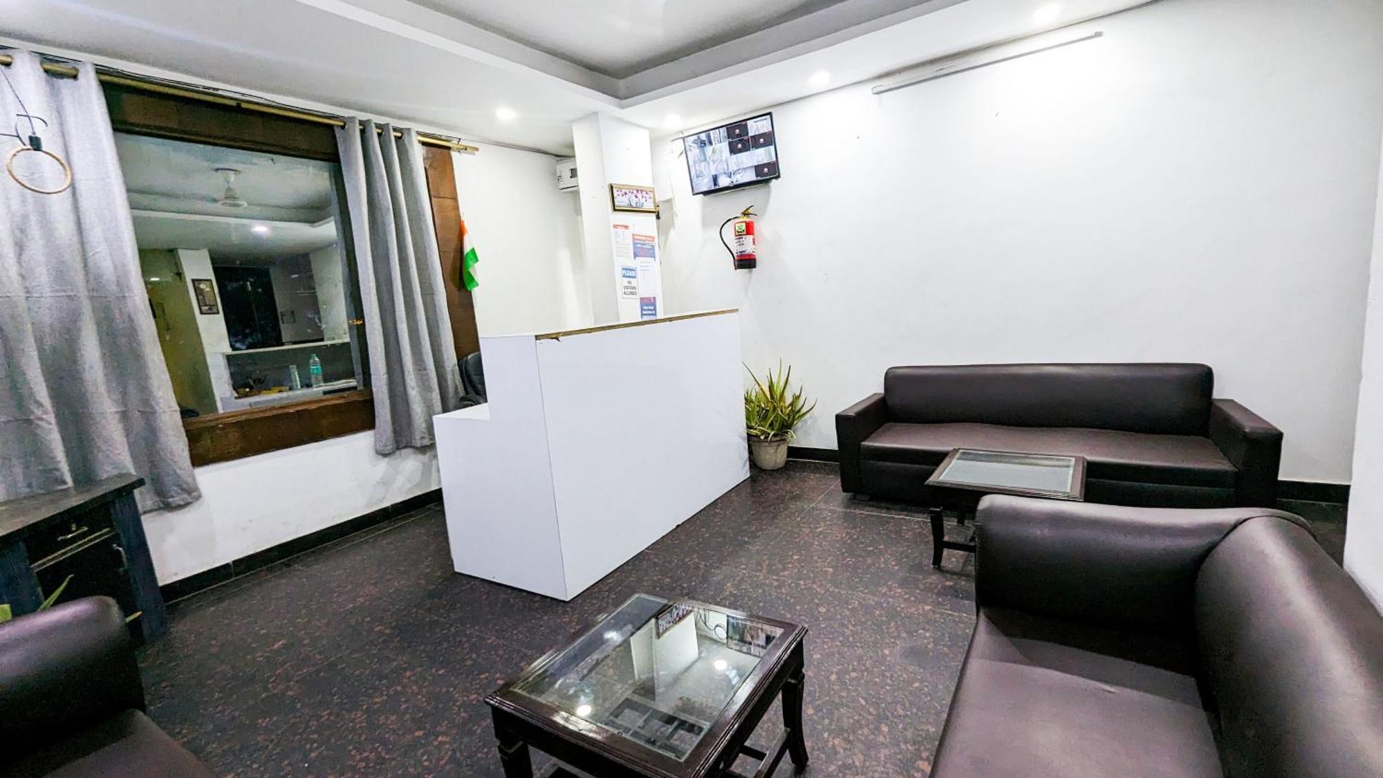 Hotel Aron By The Premium Villa 뉴델리 외부 사진
